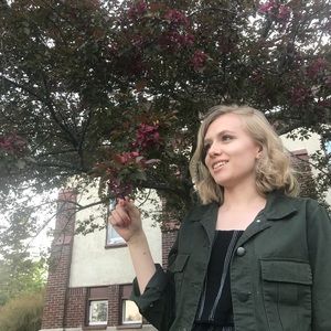 Meet your Posher, Olivia